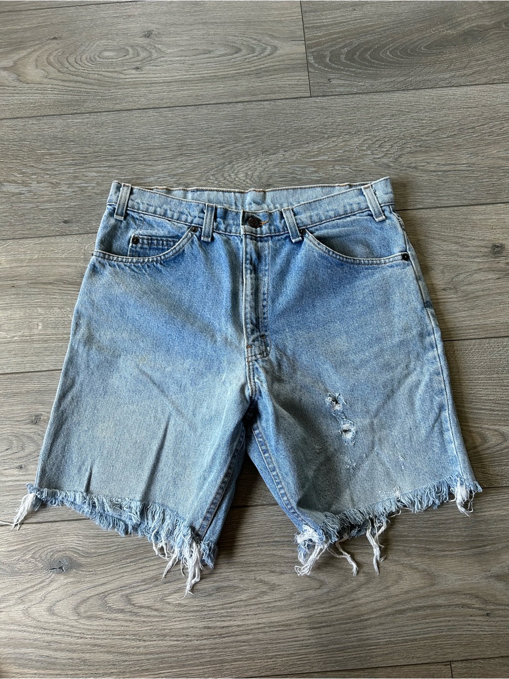 Levi's 540 Cut off Light Blue Distressed Jean Shorts Size 33